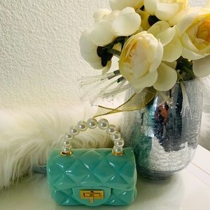 Pretty Pearl Handle Mint Green Crossbody